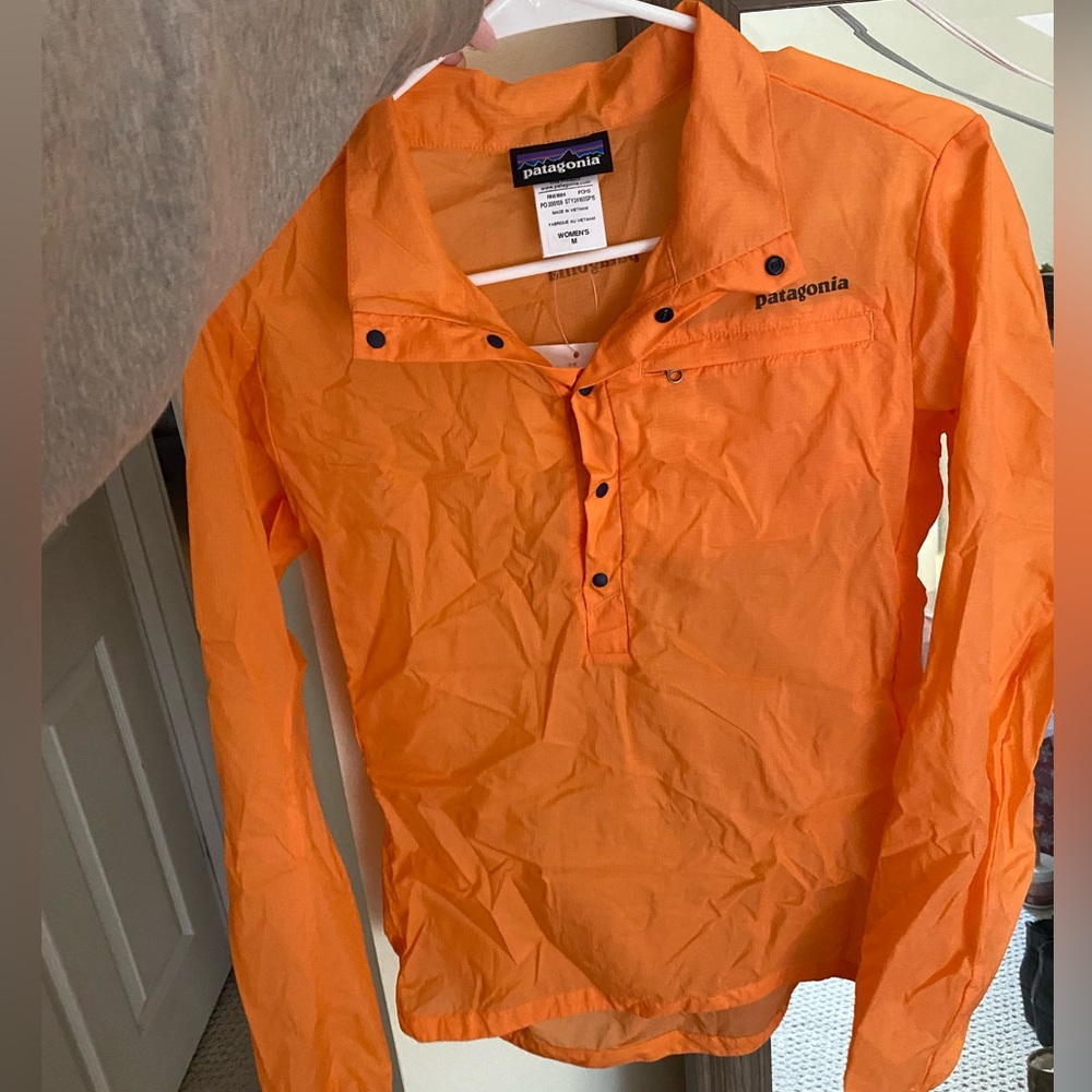 Patagonia windbreaker